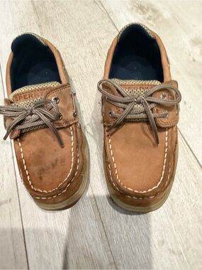 Sperry youth Beige and Tan Casual Slip-On Boat Shoe size 11.5